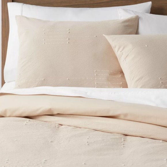 Threshold Other - Threshold Clipped Linework Duvet Set